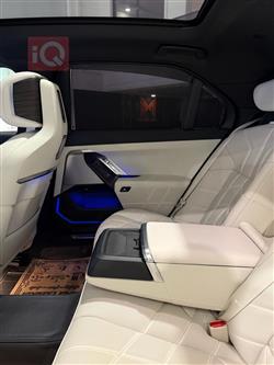 بي ام دبليو الفئة 7